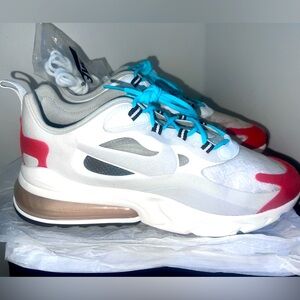 NIKE AIR MAX 270 SIZE 9 IN MEN/ 10.5 IN WOMEN